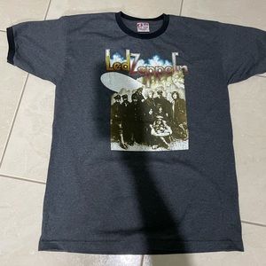 COPY - Led zepellin band tshirt.